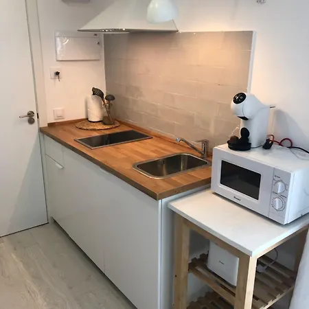 Apartament Estudios Ermitana 22 *